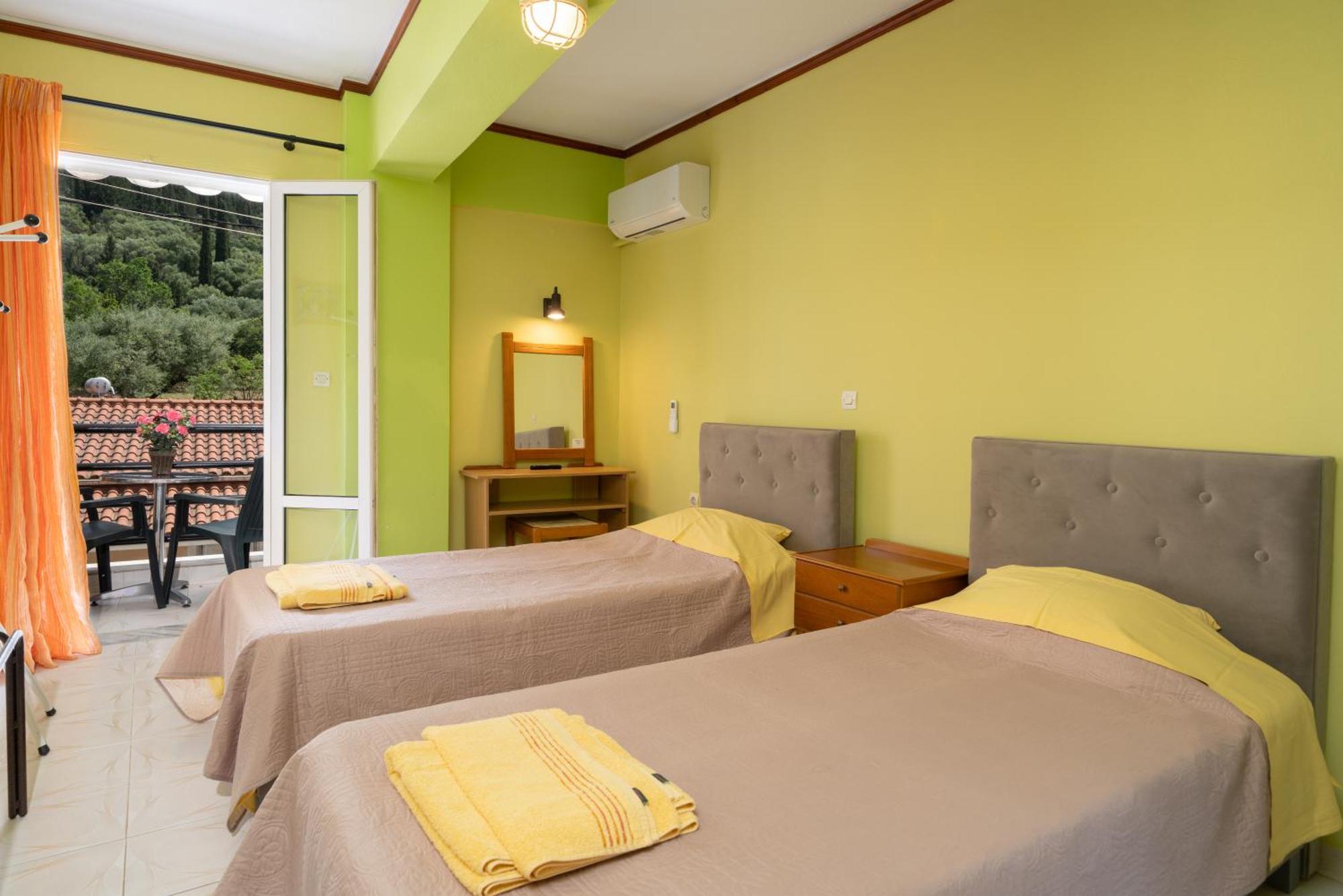 Remezzo Apartments Sami  Luaran gambar