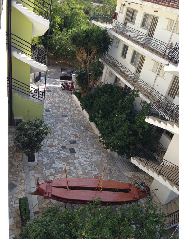 Remezzo Apartments Sami  Bilik gambar